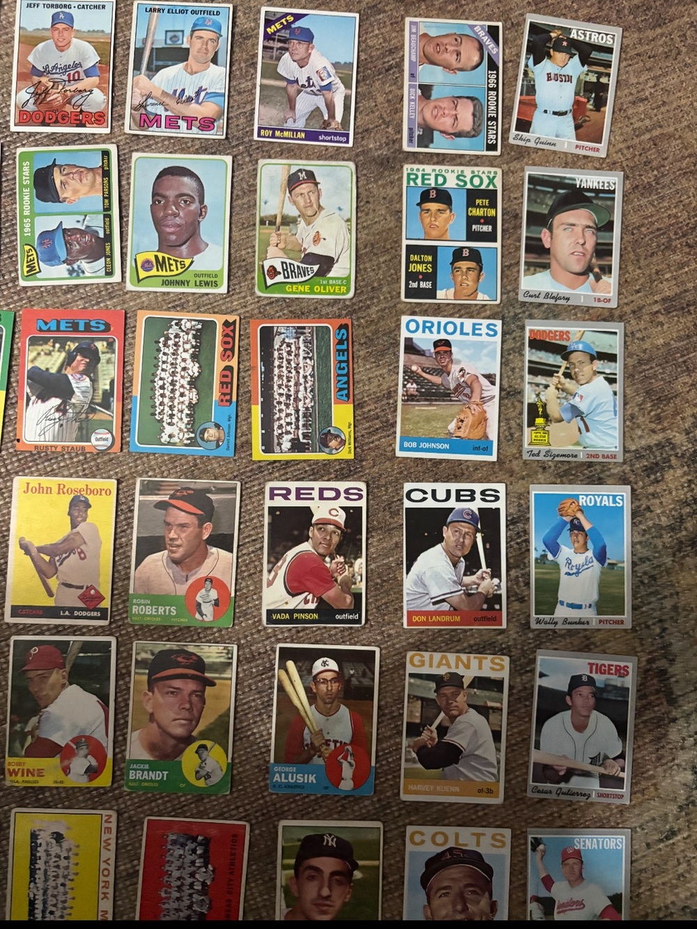 Vintage Cards from 60s-70s featuring Hank Aaron, Roberto Clemente & HOFers - Picture 4 of 7